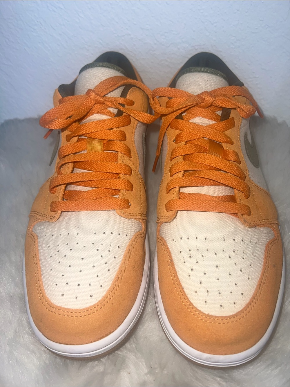 Nike Air Jordan 1 SE Low Light Curry ~ Men’s size 10.5